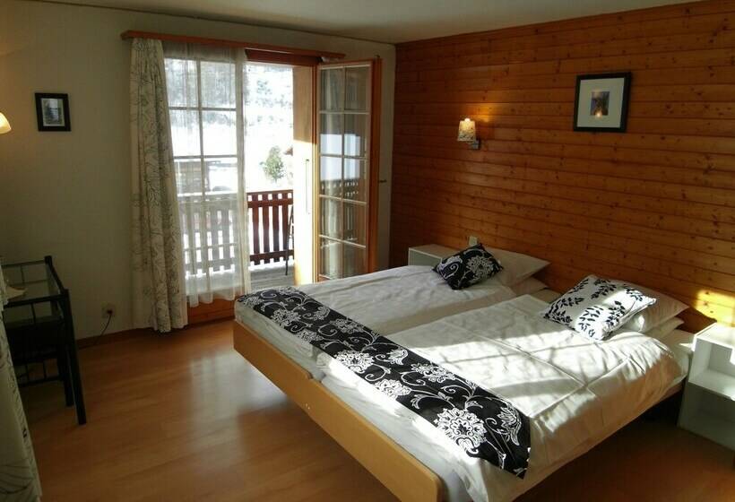 غرفة قياسية ثلاثية, Hôtel Des Haudères