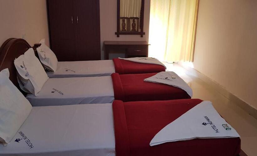 Economy Triple Room, Nuhman