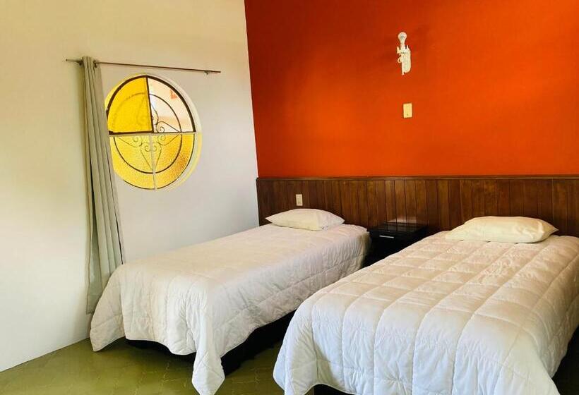 Номер Стандарт, Ojo De Agua