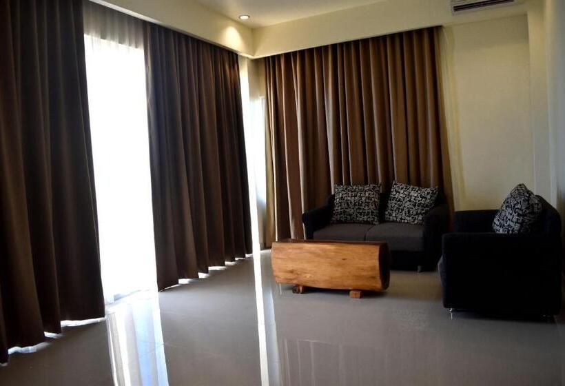 スイート, Padadita Beach