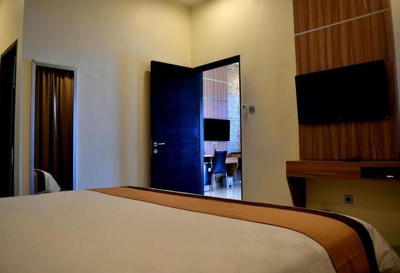 スイート, Padadita Beach