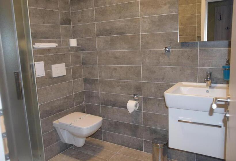 סוויטה, Rokiten