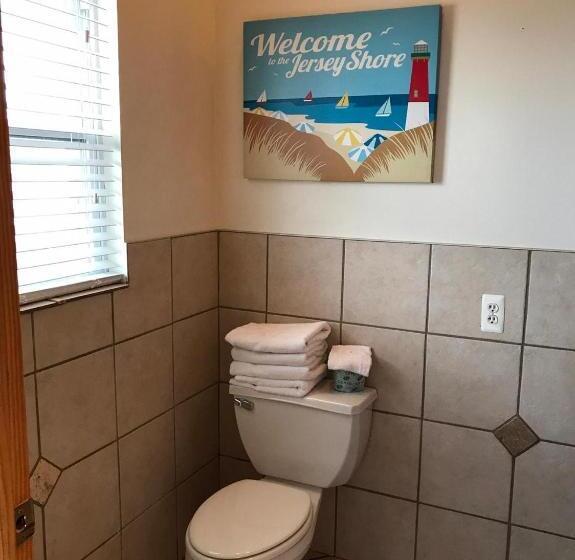 غرفه قياسيه سريرين مزدوجين, Pelican Point Motel