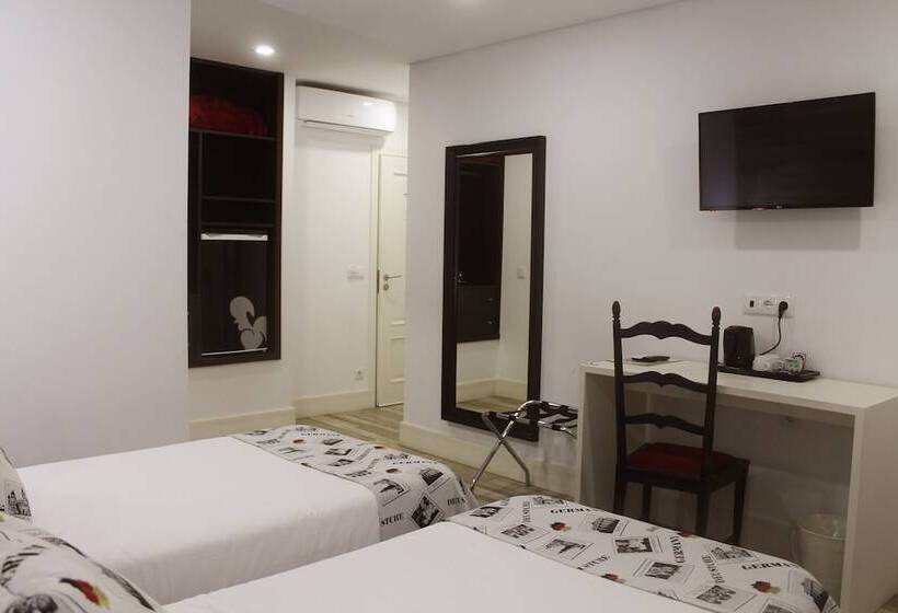 Номер Стандарт с Балконом, Art'otel Barcelos
