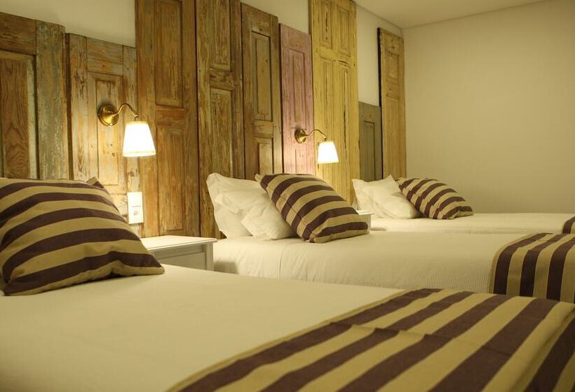 Трехместный Номер Стандарт с Балконом, Art'otel Barcelos