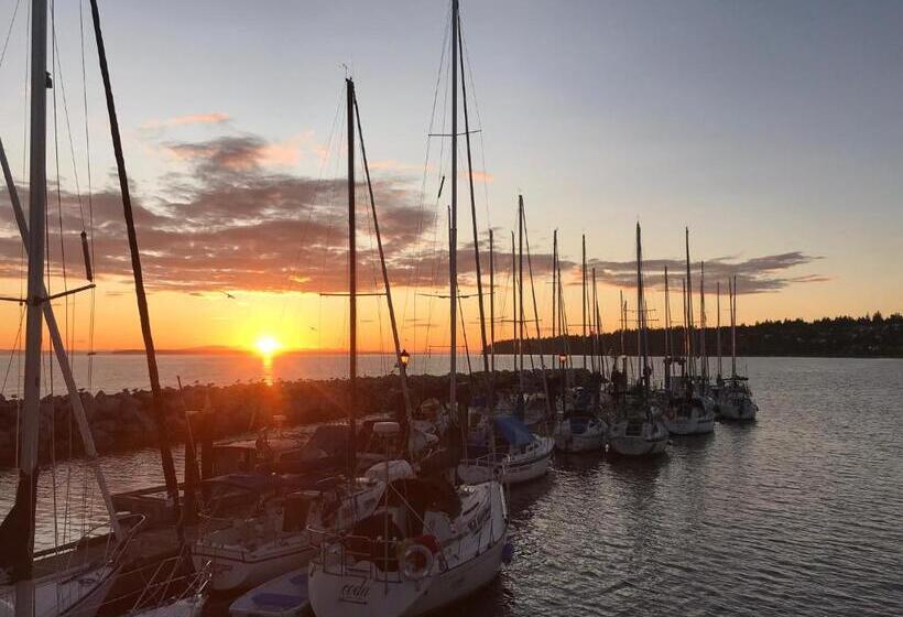 Люкс Кровать Кинг, Donna's Bed & Breakfast