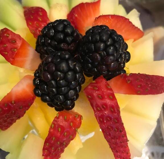 Люкс Кровать Кинг, Donna's Bed & Breakfast