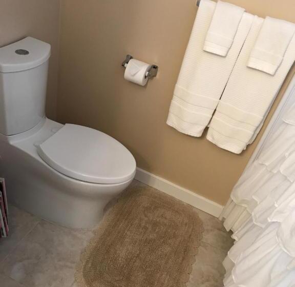 Люкс Вид на Море, Donna's Bed & Breakfast