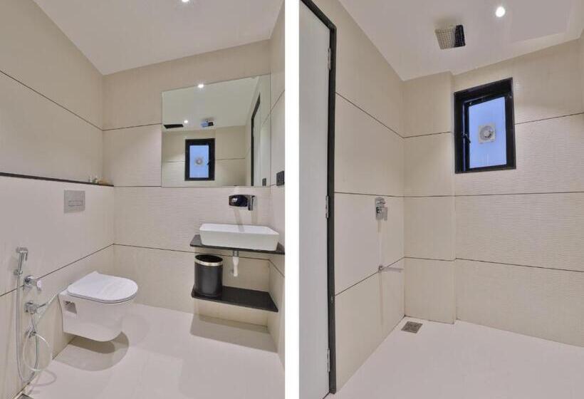 اتاق لوکس, Elements Surat