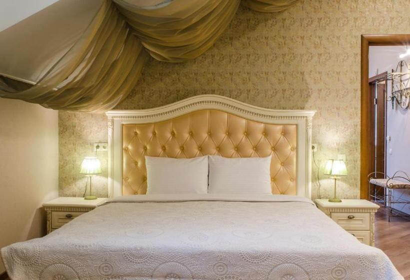 디럭스 스위트, Lepsza садыба