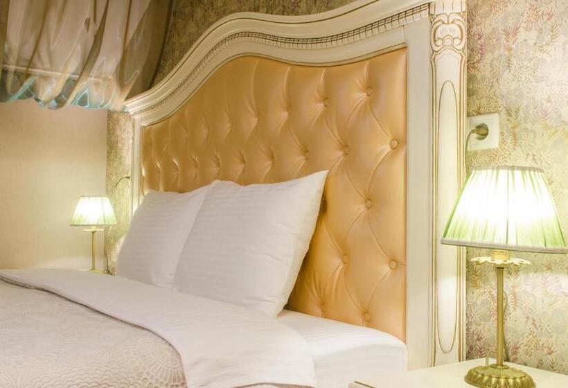 디럭스 스위트, Lepsza садыба