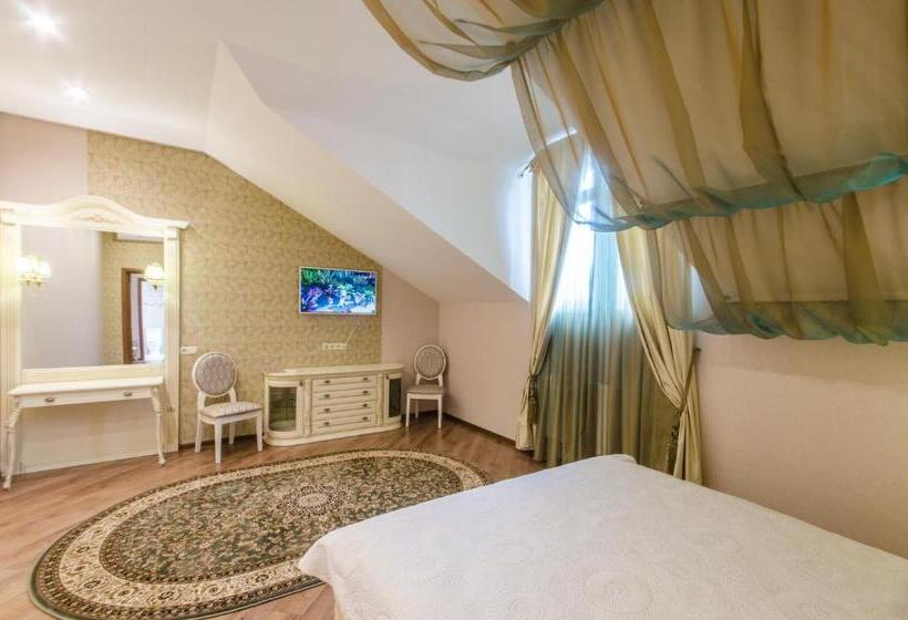 디럭스 스위트, Lepsza садыба