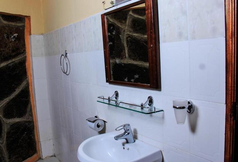 اتاق سوپریور یک تخته, Naivasha Peppercorn Holiday Resort