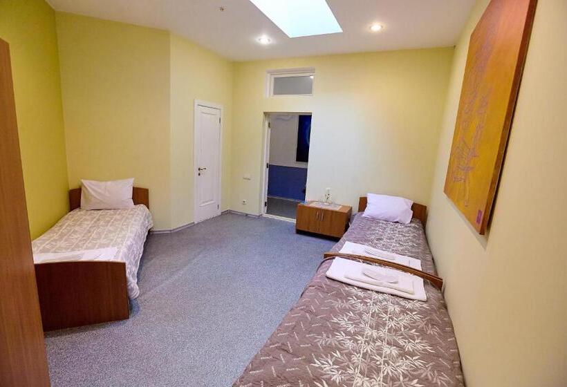 اتاق راحتی سه تخته, Saint Paul Odessa