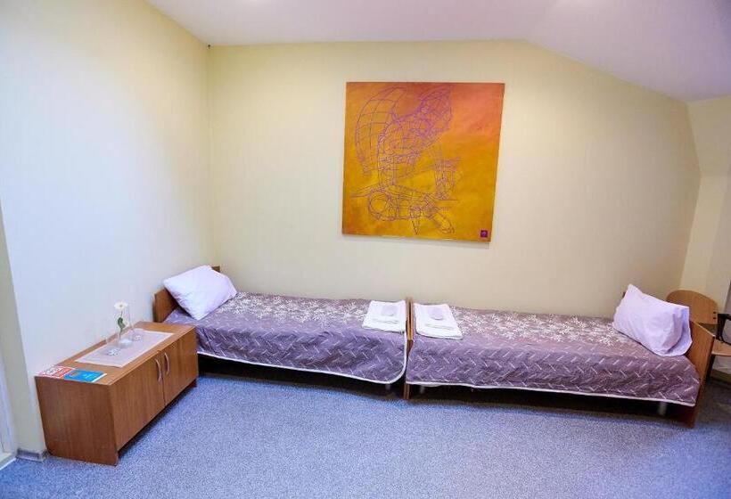 اتاق راحتی سه تخته, Saint Paul Odessa