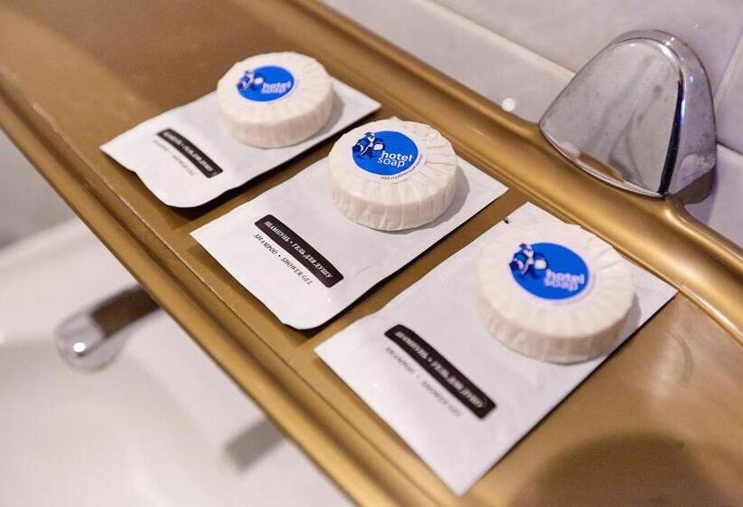 اتاق راحتی سه تخته, Saint Paul Odessa