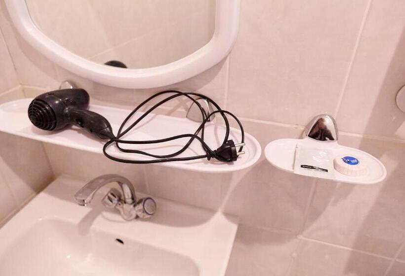 اتاق استاندارد با تخت بزرگ, Saint Paul Odessa