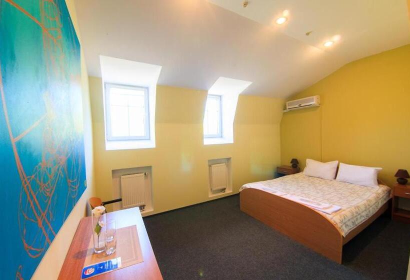 اتاق استاندارد با تخت بزرگ, Saint Paul Odessa