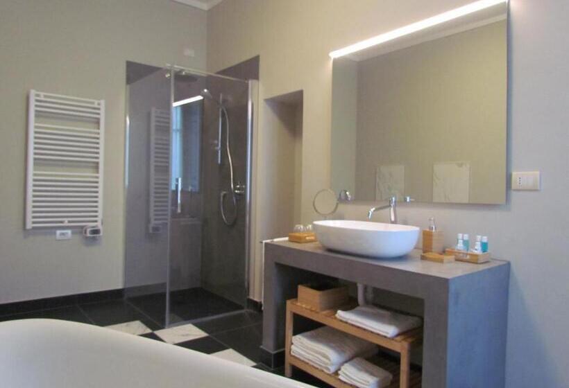 سوییت, L Approdo Di Sant Agostino