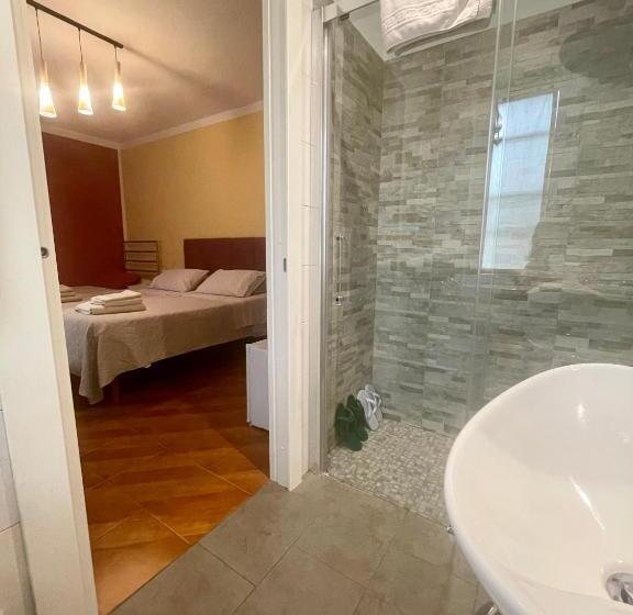 スタンダードトリプルルーム, Bed And Breakfast L'albero Maestro