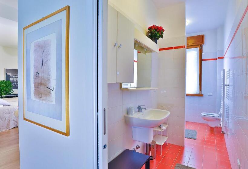 スタンダードスタジオ, Rita's Garden