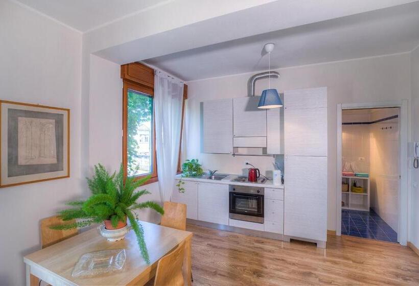 スタンダードスタジオ, Rita's Garden