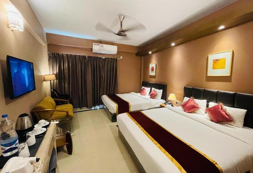 اتاق خانوادگی با چشمانداز دریا, Kollol By J & Z Group