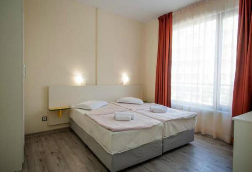 סוויטת ג'וניור עם מרפסת, Mariner S Suites