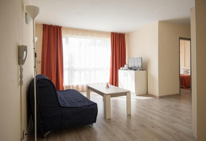 סוויטת ג'וניור עם מרפסת, Mariner S Suites