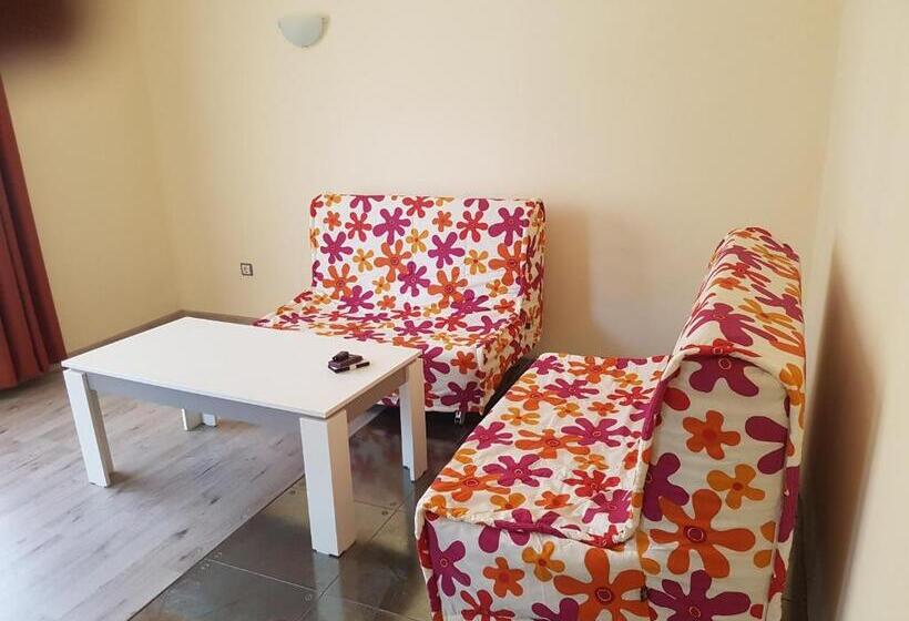 דירה בת חדר שינה 1 עם מרפסת, Mariner S Suites