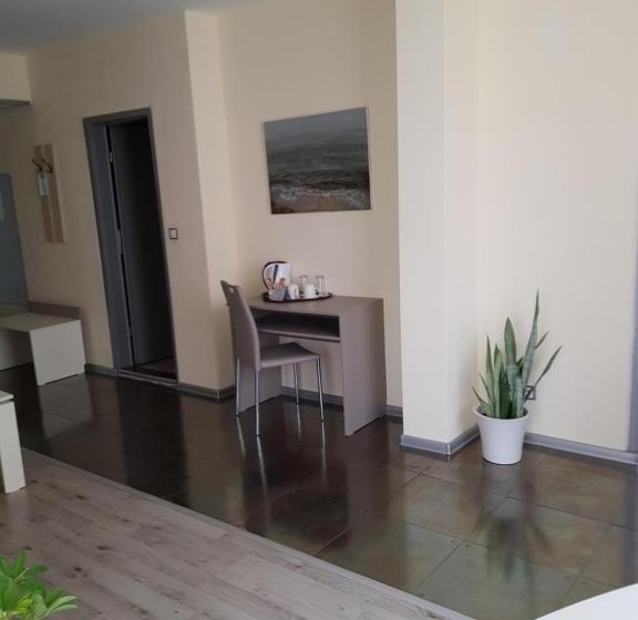 דירה בת חדר שינה 1 עם מרפסת, Mariner S Suites