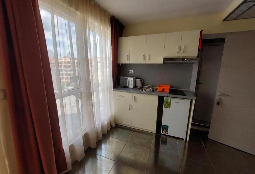 סטודיו דלוקס, Mariner S Suites