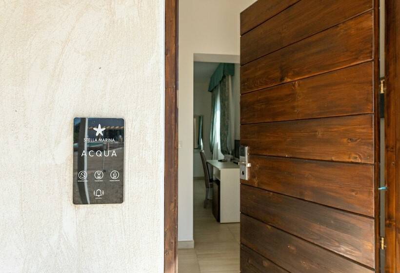 غرفة سوبيريور مطلة على حمام السباحة, Stella Marina B&b