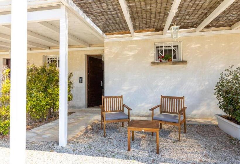 غرفة سوبيريور مطلة على حمام السباحة, Stella Marina B&b