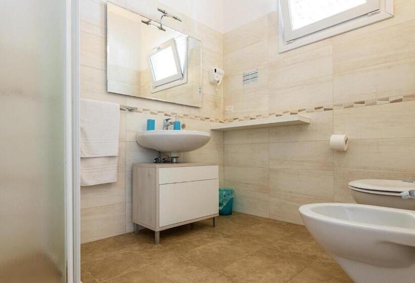 Номер Superior Вид на Бассейн, Stella Marina B&b