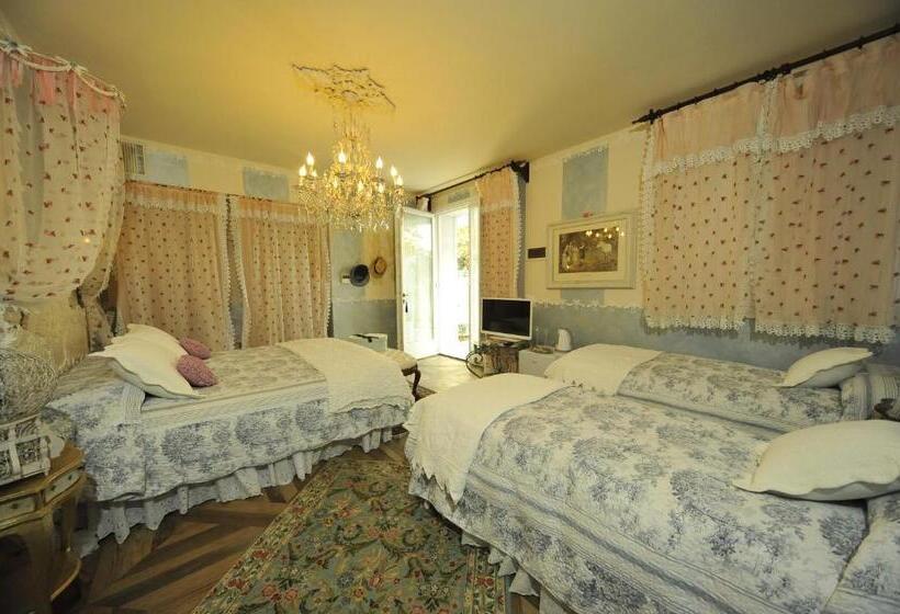 اتاق استاندارد چهار تخته, La Maison Delle Favole