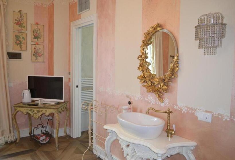 اتاق استاندارد, La Maison Delle Favole