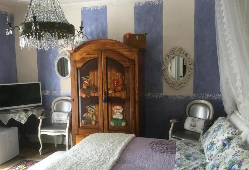 اتاق استاندارد, La Maison Delle Favole