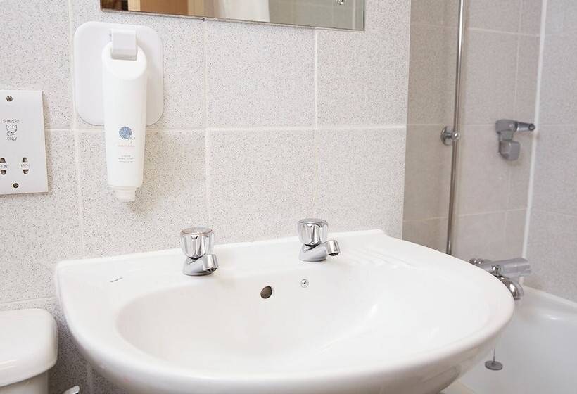 スタンダードルーム, De Trafford Arms By Chef & Brewer Collection