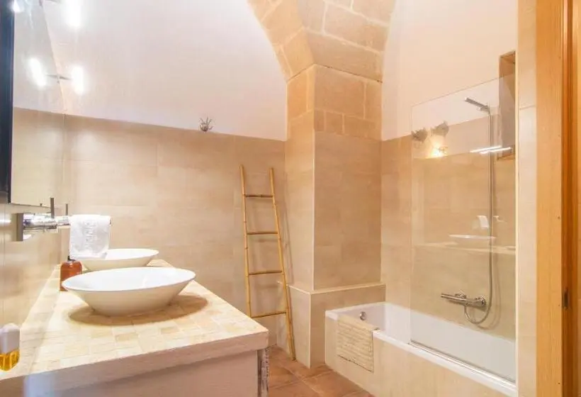 Huoneisto 2 Makuuhuonetta Terassi, Finca Agroturismo Es Pujol