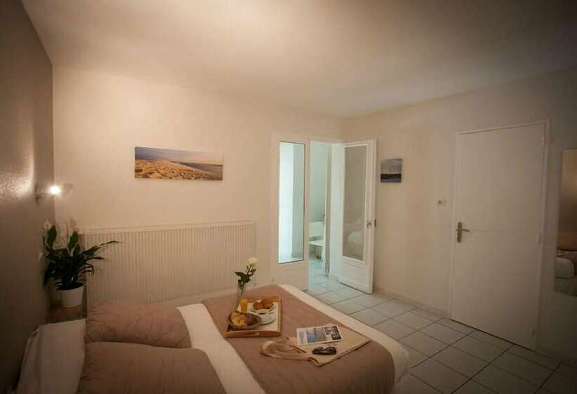 家庭间, Hôtel La Ferme D En Chon