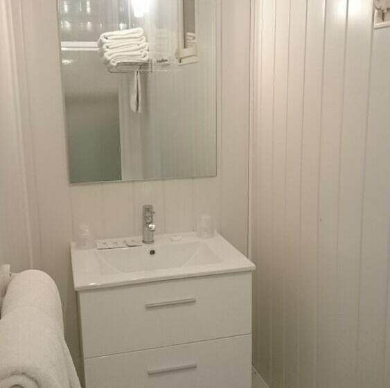 家庭间, Hôtel La Ferme D En Chon