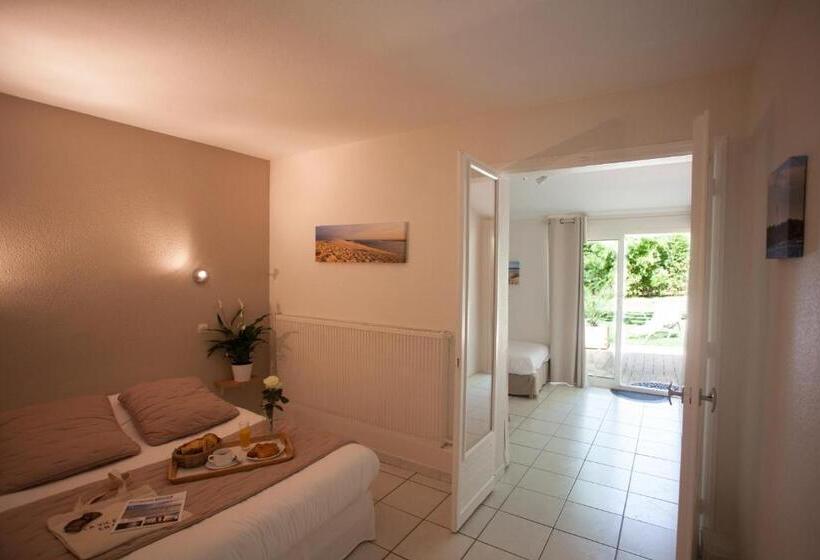 家庭间, Hôtel La Ferme D En Chon