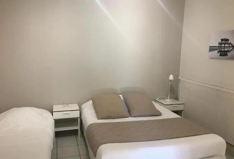 スタンダードトリプルルーム, Hôtel La Ferme D En Chon