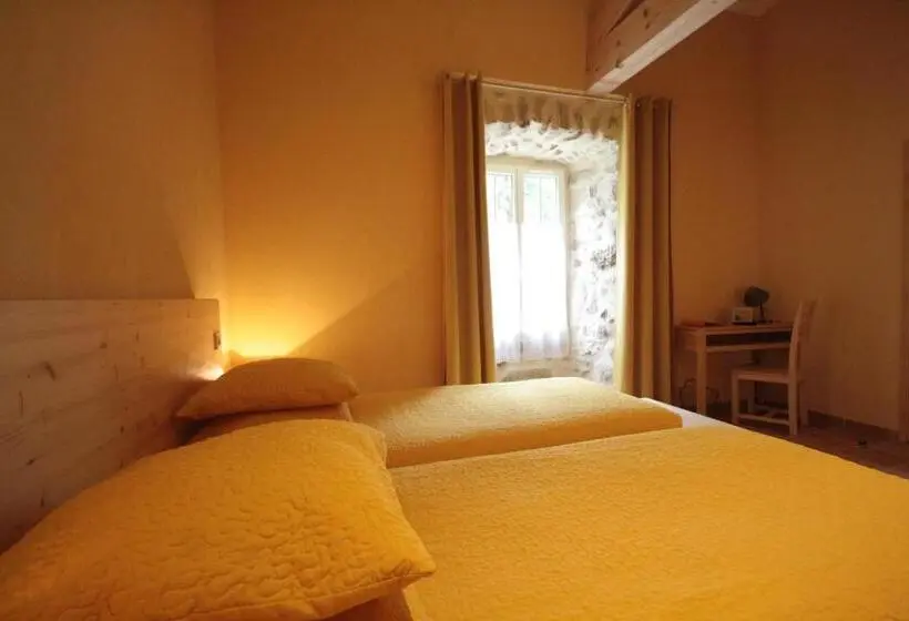 スタンダードルーム, Logis Hôtel Restaurant Le Domaine De L Eau Vive
