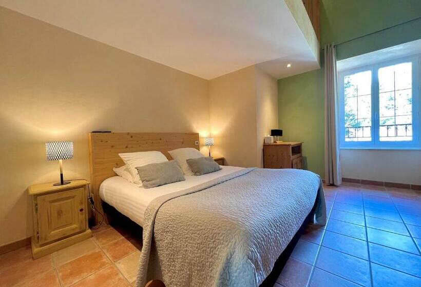 ファミリールーム, Logis Hôtel Restaurant Le Domaine De L Eau Vive