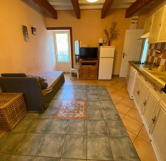 3ベッドルームアパートメント, Logis Hôtel Restaurant Le Domaine De L Eau Vive