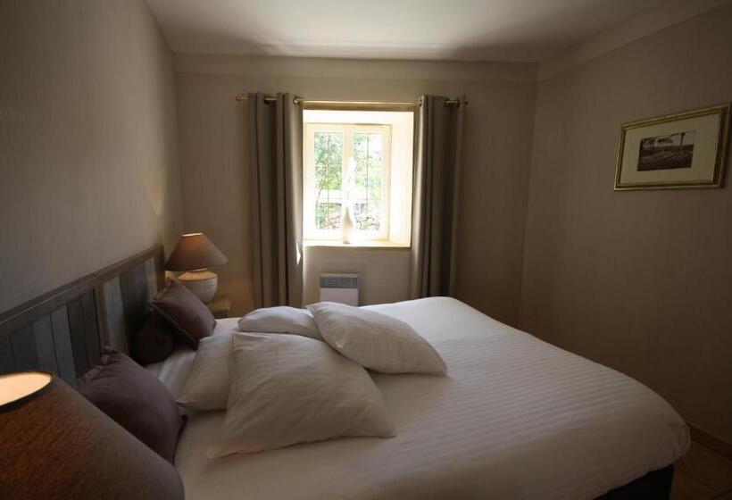 جناح عائلي, Logis Hôtel Restaurant Le Domaine De L Eau Vive