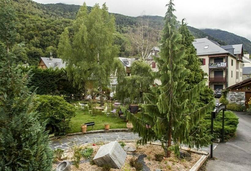 Номер Стандарт Двуспальная Кровать, Mir