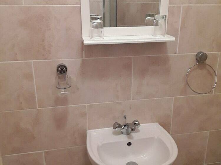 اتاق استاندارد, Royal